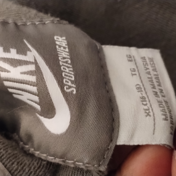 Nike Sportswear Vintage Velour Jacket - Picture 11 of 15